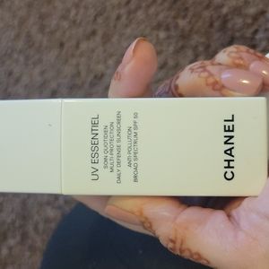 Chanel uv essentiel